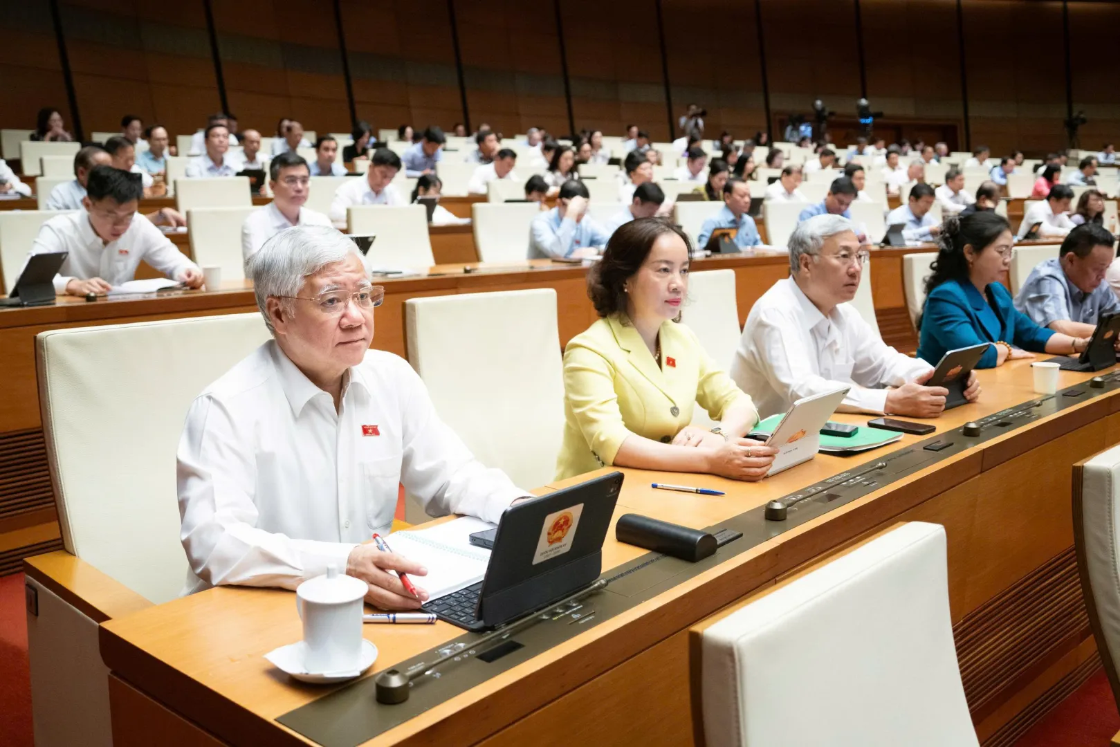 Hôm nay (24/8), Quốc hội thông qua 8 Luật, 11 Nghị quyết và bế mạc kỳ họp