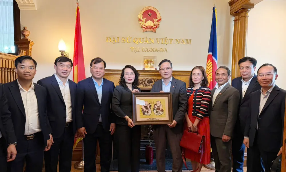 Đoàn công tác tỉnh Bắc Ninh thăm, làm việc với Đại sứ quán Việt Nam tại Canada