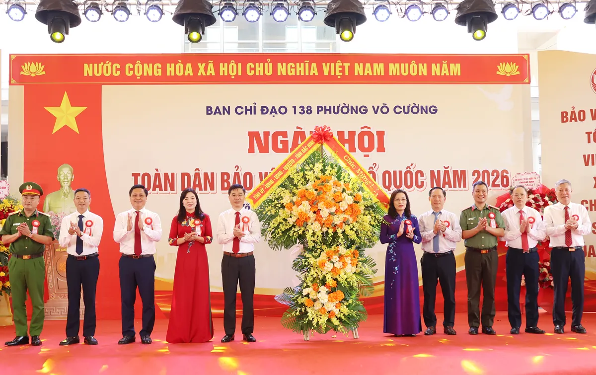 Phó Bí thư Thường trực Tỉnh ủy Nguyễn Thị Hương dự Ngày hội Toàn dân bảo vệ an ninh...
